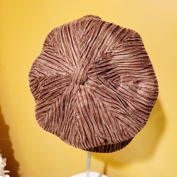 Brown Corduroy Ribbed Knit Hat - Picture 4 of 6